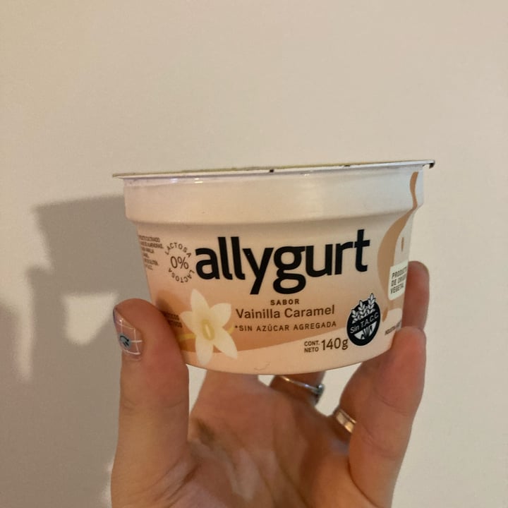 photo of Allygurt Yogurt De Vainilla Caramel shared by @taismf on  02 Nov 2023 - review