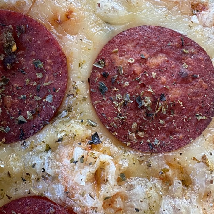 photo of Giova Pizza salami shared by @helenrmc on  11 Oct 2025 - review