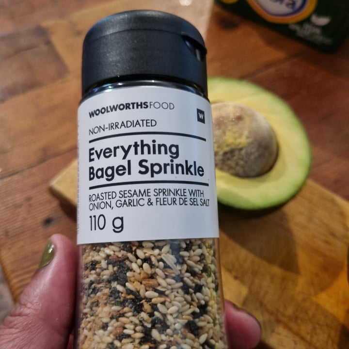 photo of Woolworths Food everything bagel sprinkle shared by @carmz on  24 Oct 2023 - review