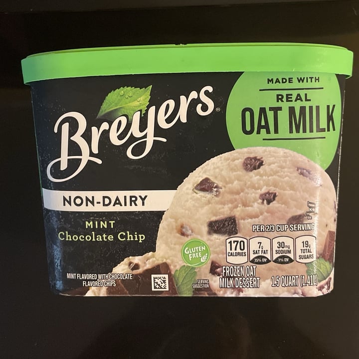 photo of Breyers Non-Dairy Mint Chocolate Chip shared by @rocksean1 on  10 Apr 2024 - review
