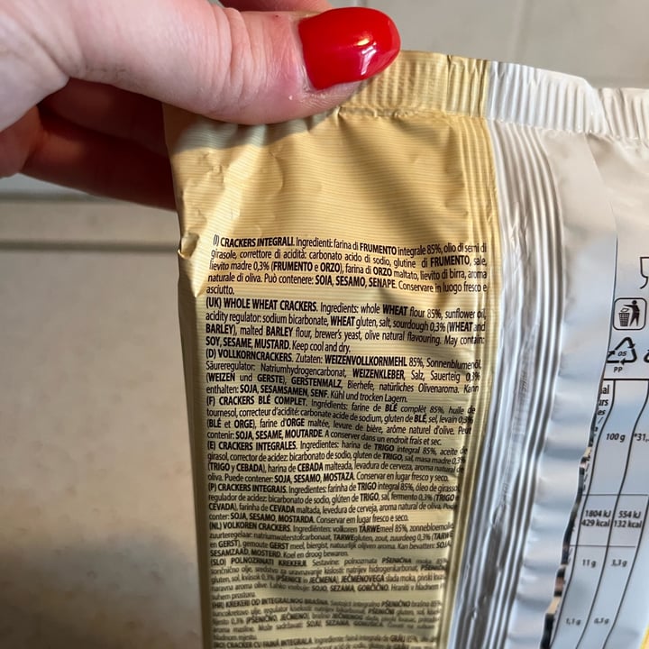 photo of Crich Crackers integrali shared by @itsfrannie on  08 Apr 2024 - review