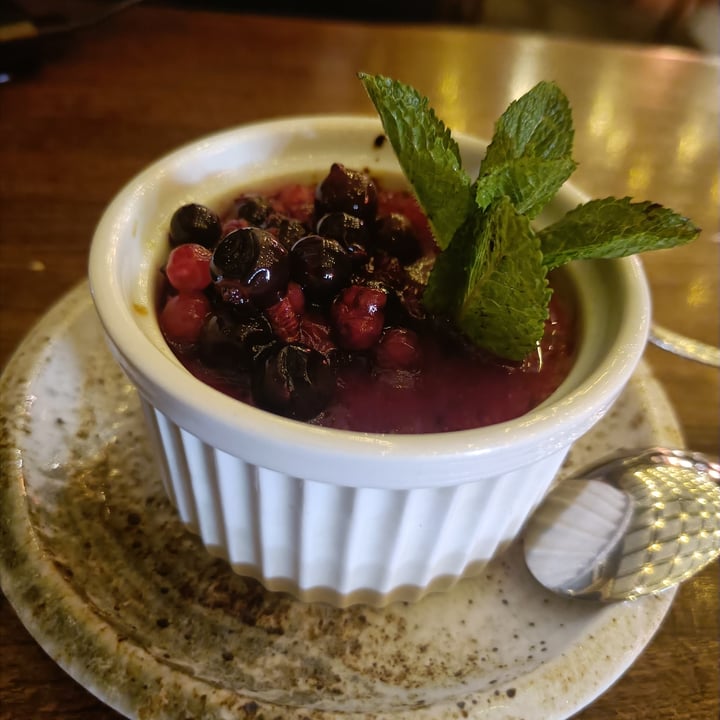photo of Secret Garden Berlin | Vegan Sushi Creme Brulee shared by @selbsthenker on  04 Oct 2023 - review