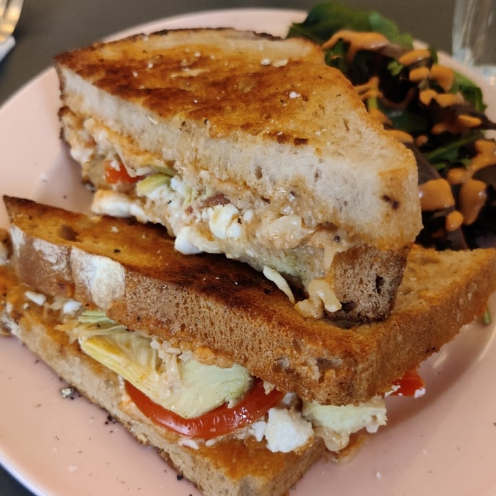 photo of À la Lo café & cantine grillmacka shared by @enkelvegan on  27 Oct 2023 - review