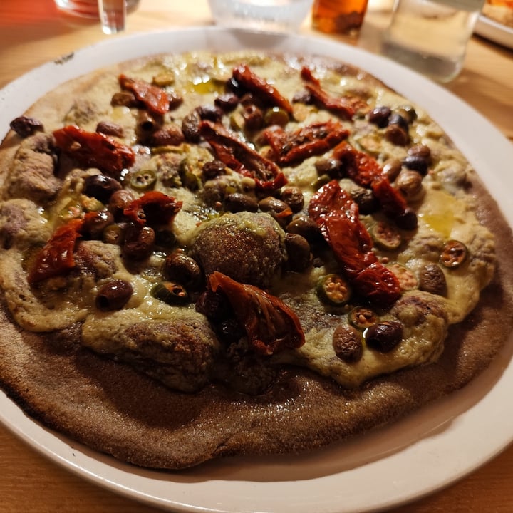 photo of Farinum pizza vegurme' shared by @cri1966 on  20 May 2024 - review