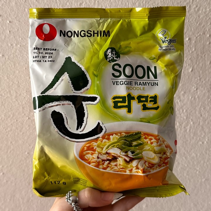 photo of NONGSHIM (농심) SOON VEGGIE RAMYUN NOODLE SOUP shared by @soniamartini on  15 Mar 2024 - review