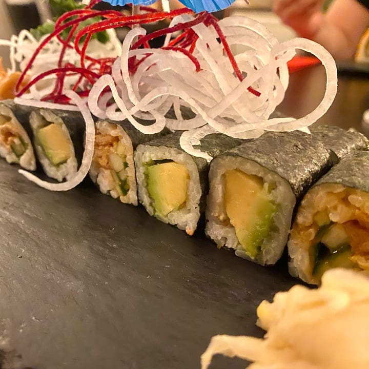 photo of Taki Sushi House Avo Maki shared by @sfiziboom on  17 Sep 2023 - review