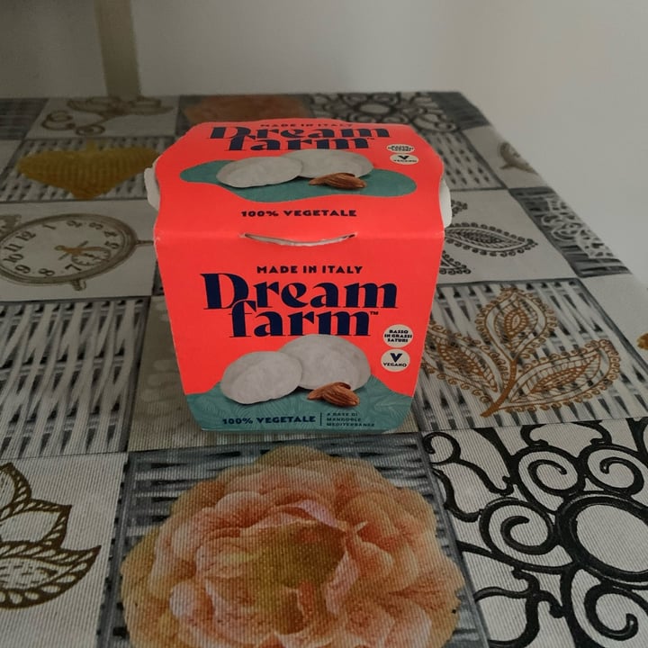 photo of Dream Farm Alternativa vegetale alla mozzarella shared by @lorella67 on  23 Aug 2025 - review