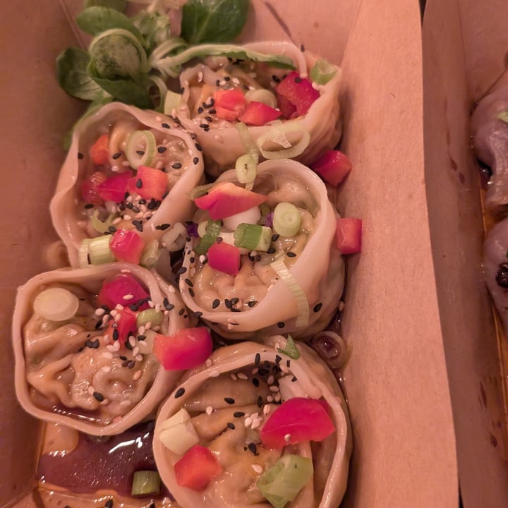 photo of Lin‘s Veggie Dumplin‘ Kimchi Dumplings shared by @petpet on  13 Sep 2025 - review