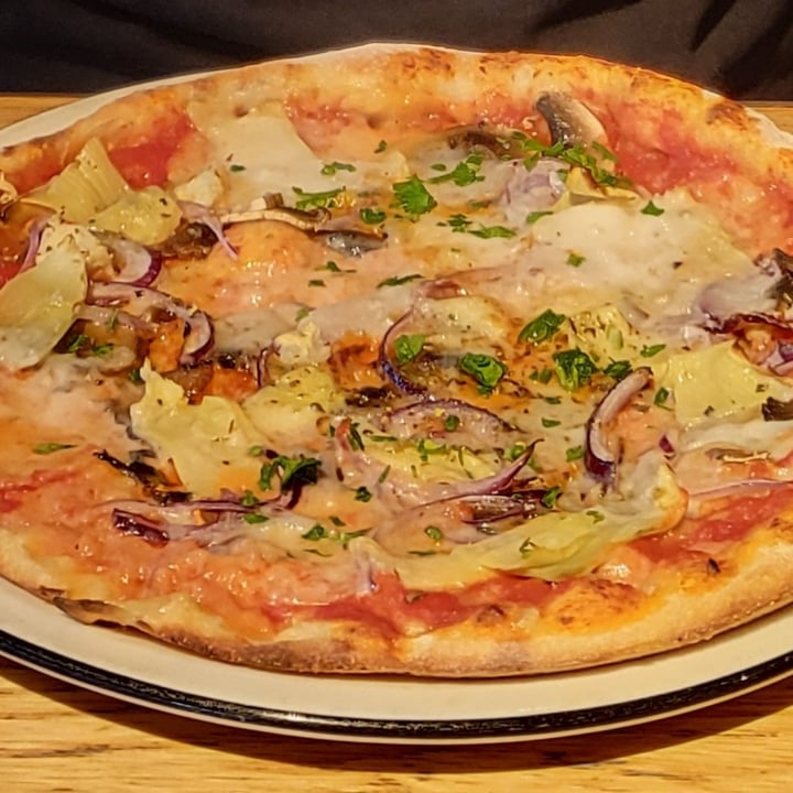 photo of Pizza Express Vegan Giardiniera shared by @lazulirain on  25 Jan 2024 - review