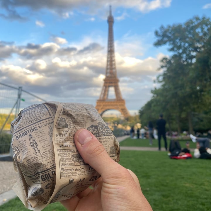 photo of burger 47 Cheese Beyond shared by @veganluke89 on  13 Sep 2025 - review