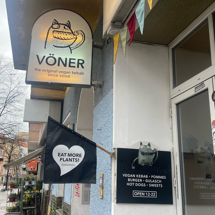 photo of Vöner Vegan doner kebab shared by @curtistheweirdcat on  02 Apr 2024 - review