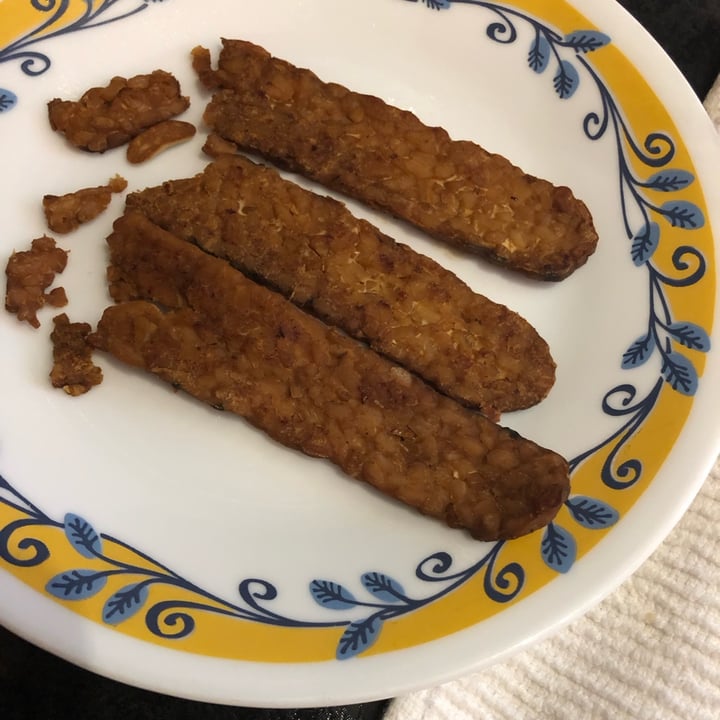 photo of Lightlife Tempeh (Smoky Bacon) shared by @lindsaymcmindsay on  22 Aug 2023 - review