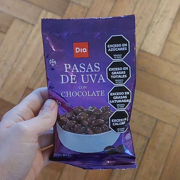 photo of Dia% pasas de uva con chocolate shared by @prilaveglia on  16 Dec 2023 - review