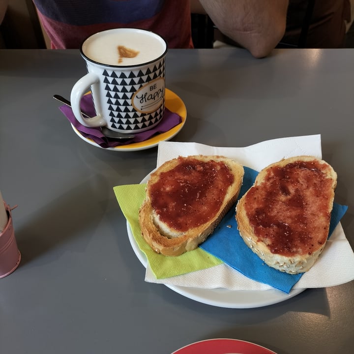 photo of Bar al Vecchio Tram Pane Tostato Con Marmellata shared by @laravale on  28 Aug 2023 - review