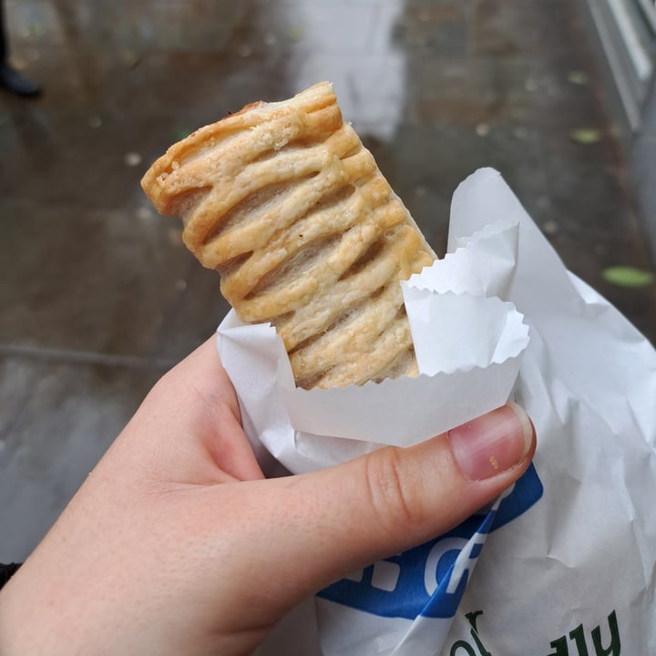 photo of Greggs Sausage Roll shared by @veggiemarti on  17 Dec 2023 - review