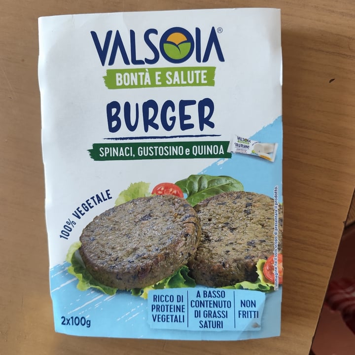 photo of Valsoia Burger spinaci, gustosino e quinoa shared by @carliperli on  09 Sep 2024 - review