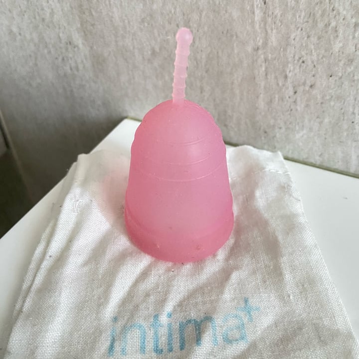 photo of Intima coppetta mestruale M shared by @andra25 on  09 Oct 2025 - review