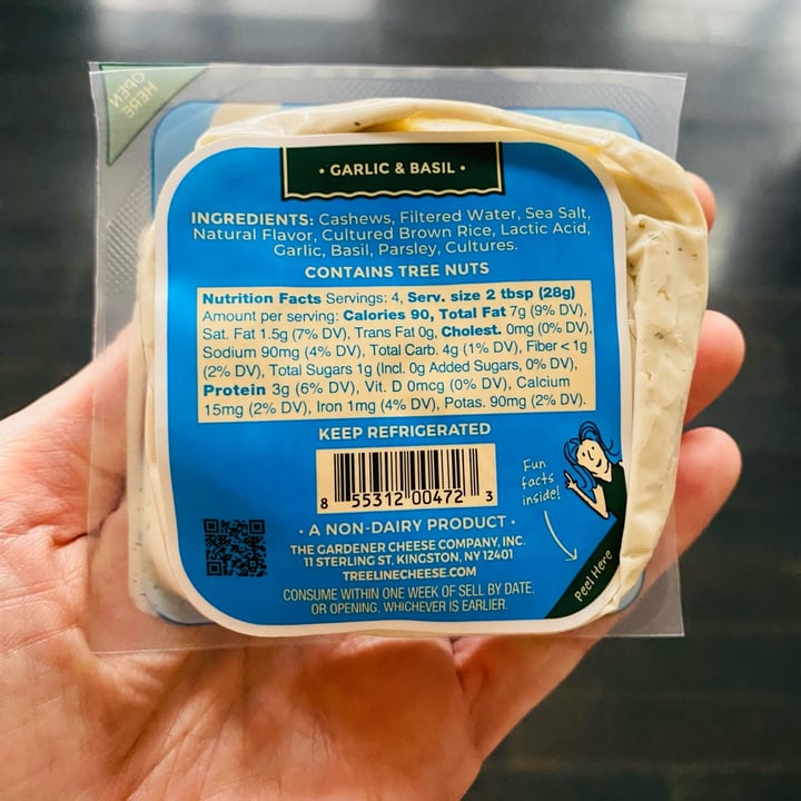 photo of Treeline Cheese Dairy free spreadable cheese goat style garlic and basil shared by @beckyyy on  24 Apr 2024 - review