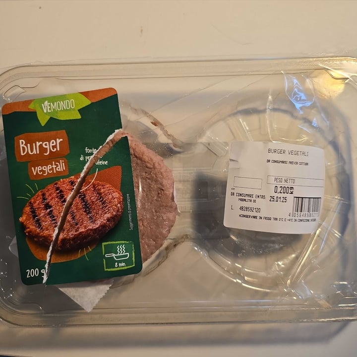 photo of Vemondo Burger vegetali shared by @alvi2957 on  19 Feb 2025 - review