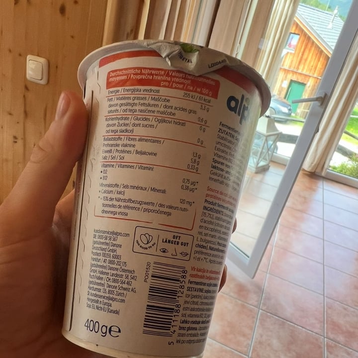 photo of Alpro Skyr Style Ohne Zucker shared by @annaleitner on  21 Aug 2025 - review