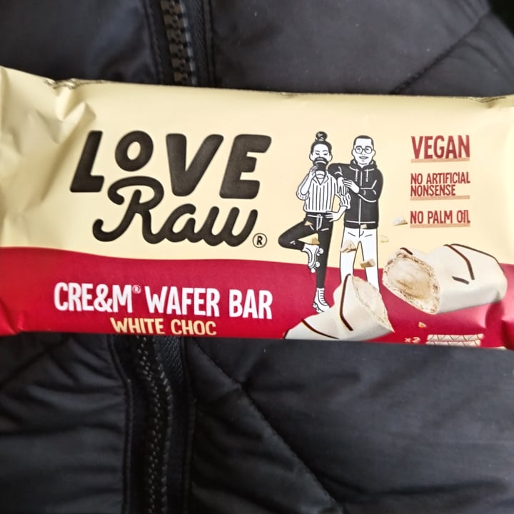 photo of LoveRaw Cre&m Wafer Bar White Choc shared by @saikurakura on  18 Oct 2023 - review