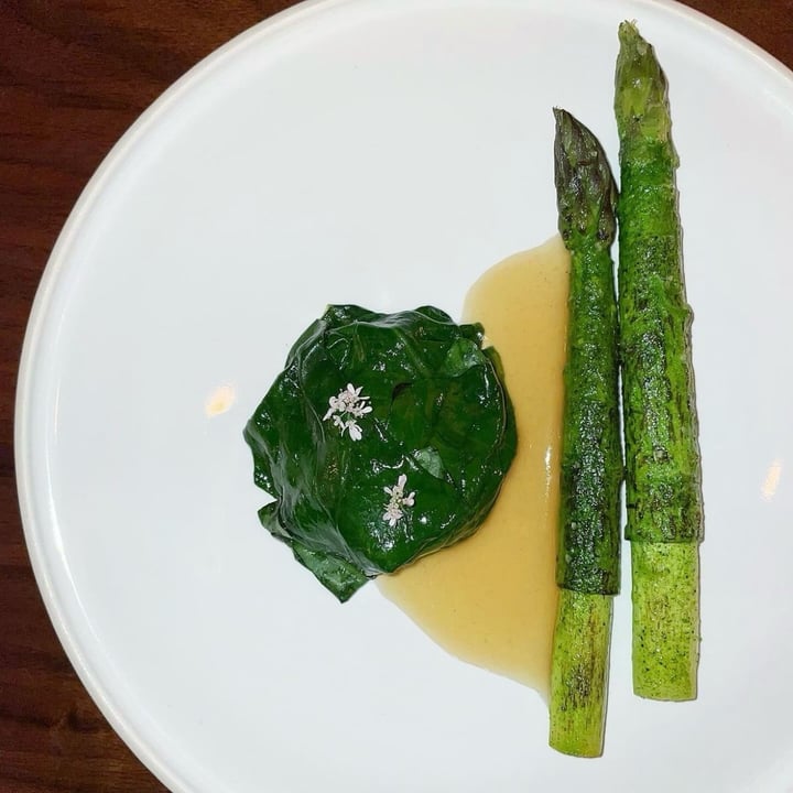 photo of Eleven Madison Park Bar Tasting Menu shared by @themoistvegan on  18 May 2024 - review