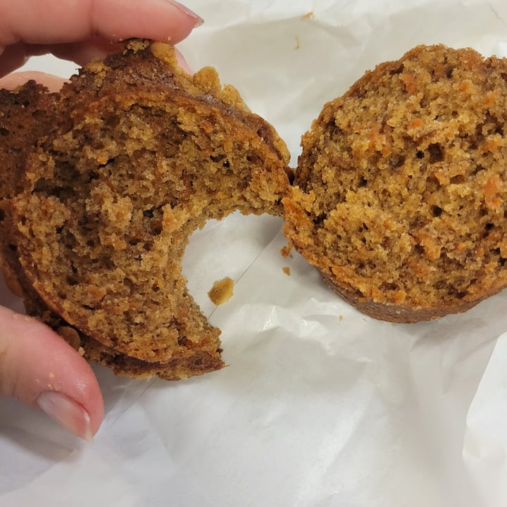 photo of café léo Carrot Muffin shared by @artemysiafrxvx on  18 Nov 2024 - review