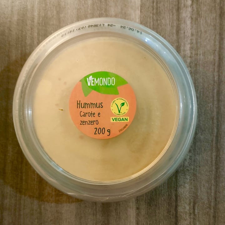 photo of Vemondo hummus carote e zenzero shared by @irene80 on  09 Oct 2025 - review