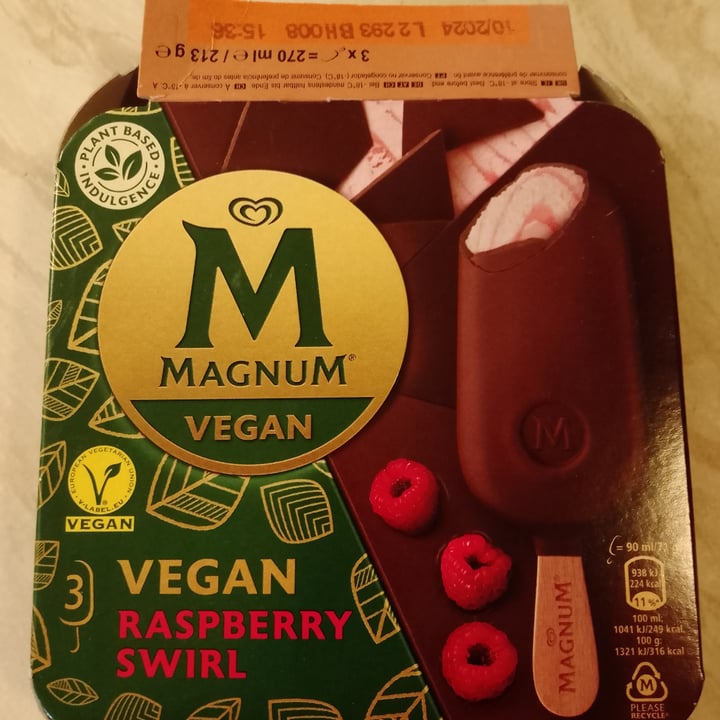 photo of Magnum Vegan Raspberry Swirl shared by @sbrel21 on  07 Apr 2024 - review