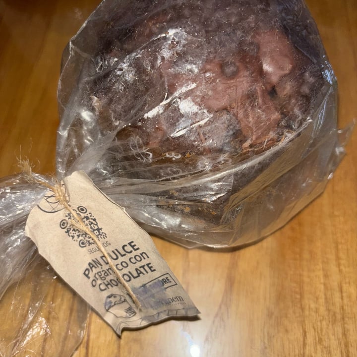 photo of Le Panem pan dulce De Chips shared by @buenosairesvegano on  27 Dec 2024 - review