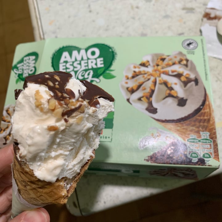 photo of Amo Essere Veg 4 coni gelato alla soia shared by @coloratantonella on  13 Apr 2024 - review