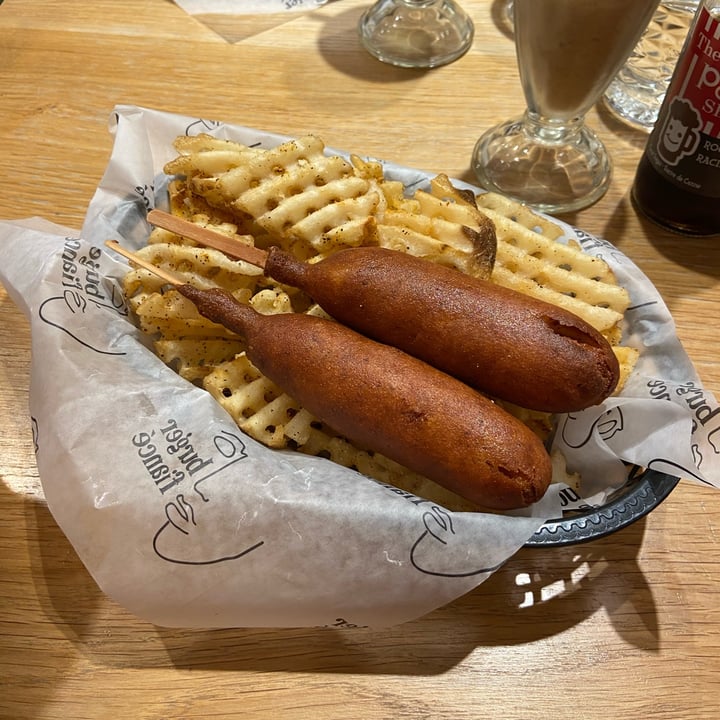photo of Burger Fiancé Corn Dog shared by @veggie-meg on  30 Nov 2023 - review