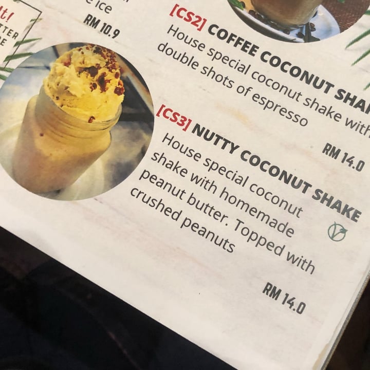 photo of Indah Cafe. Art & Event Space. Cooking Class Nutty Coconut Shake shared by @m1tch9i on  02 Dec 2024 - review