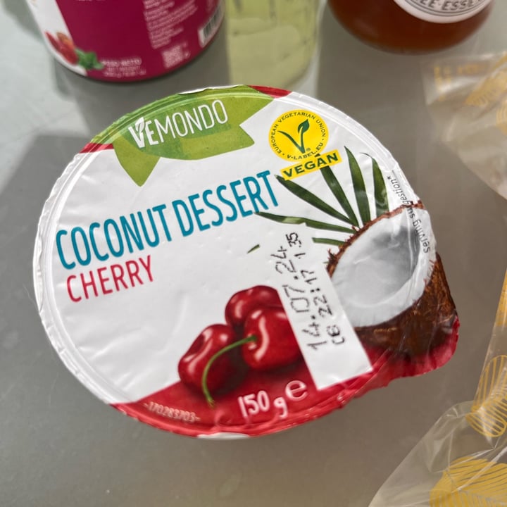 photo of Vemondo bio coconut cherry shared by @martinabotelli on  15 Jun 2024 - review