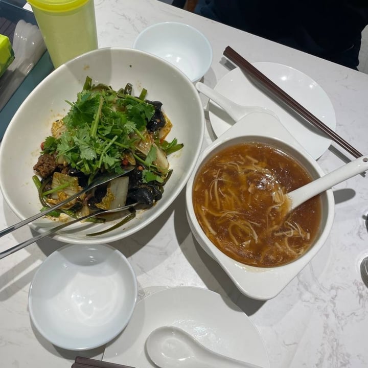 photo of Green on Earth Vegetarian Cafe Sharks Fin Soup shared by @darkchocoholic on  03 Sep 2025 - review