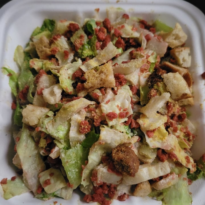 photo of V Food Spot Caesar Salad shared by @artemysiafrxvx on  14 Nov 2024 - review