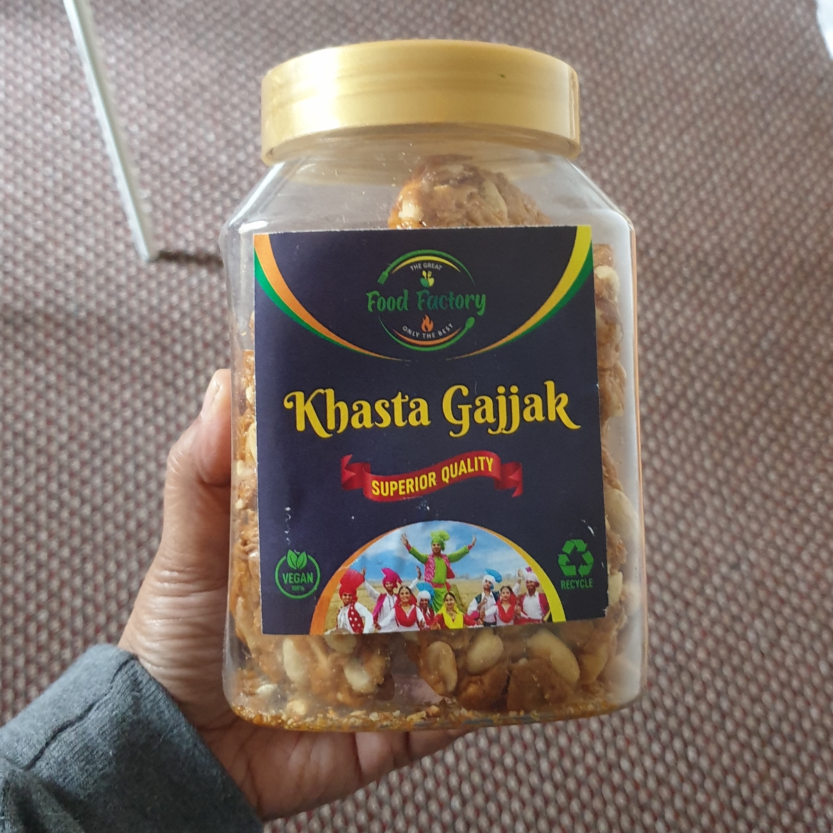 khasta-gajjak-from-food-factory-vegan-product-reviews-ratings
