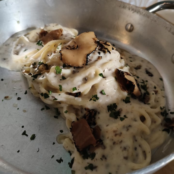 photo of Buddy Italian Restaurant Cafè Pasta al tartufo shared by @andydesa on  04 Aug 2024 - review