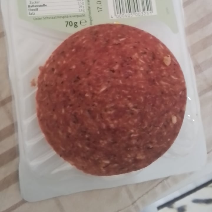 photo of Rügenwalder Mühle Veganer Hauchgenuss Mediterrane Kräuter - Typ Salami shared by @thegermantrashpanda on  14 Mar 2025 - review