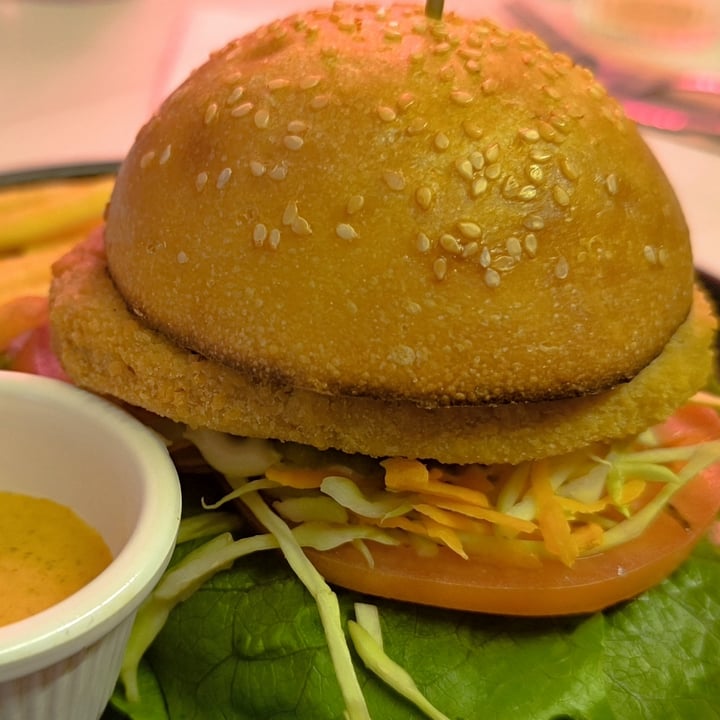 photo of Pura Vida veggie and vegan Hamburguesa Vegan Mermaid shared by @unanavedepapel on  16 Dec 2024 - review