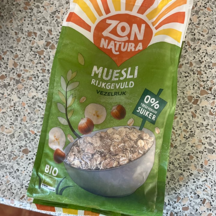photo of Zonnatura Muesli Rijkgevuld Vezelrijk shared by @alessiatal on  10 May 2025 - review