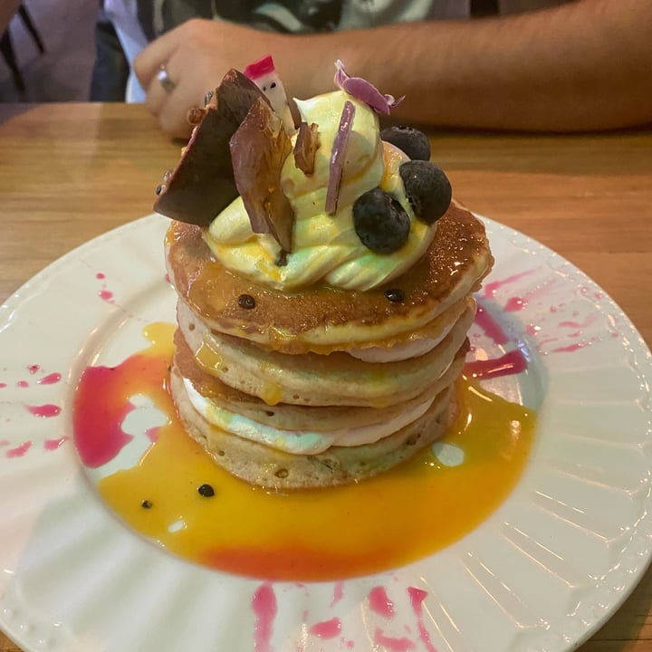 photo of Frutas Prohibidas pancakes de alicia shared by @quinn06 on  14 Oct 2024 - review