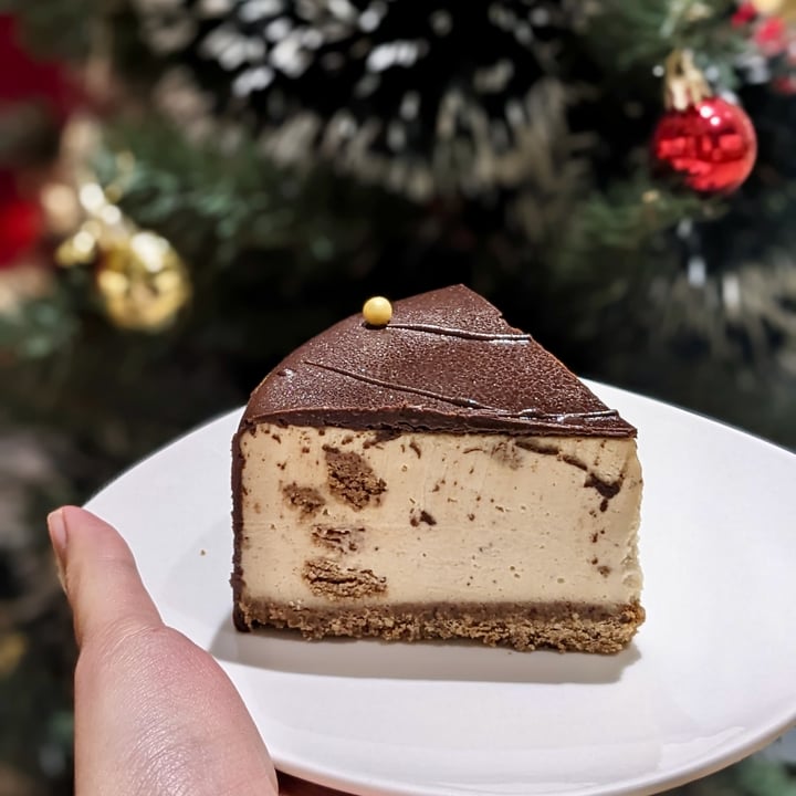 photo of Cedele All Day Dining - Wheelock Place Vegan Speculoos Tinsel Cheesecake shared by @xinru-t on  27 Nov 2023 - review
