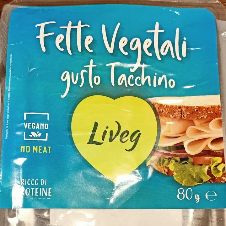 photo of Liveg fette vegetali gusto tacchino shared by @minniarte on  24 Nov 2023 - review
