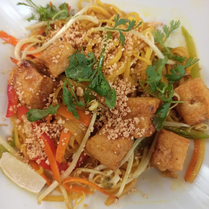 photo of GUUMY Pad Thaï Végétarien shared by @neushoorn on  03 Sep 2025 - review