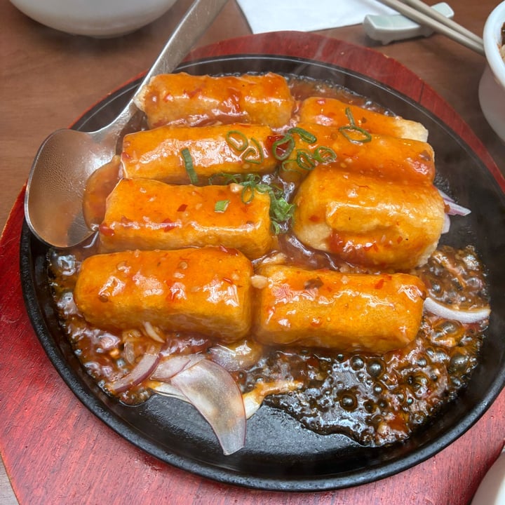 photo of Tofu Vegan Charlotte Street Sizzling tofu in house special sauce shared by @lamaryvegana on  07 Oct 2025 - review