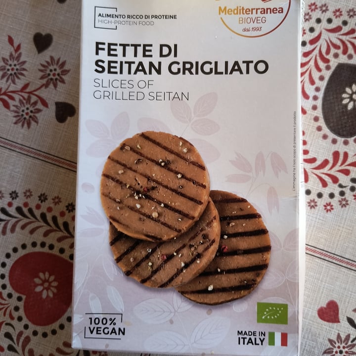 photo of Mediterranea BioVeg Fette di seitan grigliato shared by @moth on  18 Nov 2024 - review