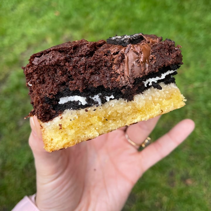 photo of Plant Blonde Slutty Brownie shared by @katelouisepowell on  28 Oct 2023 - review