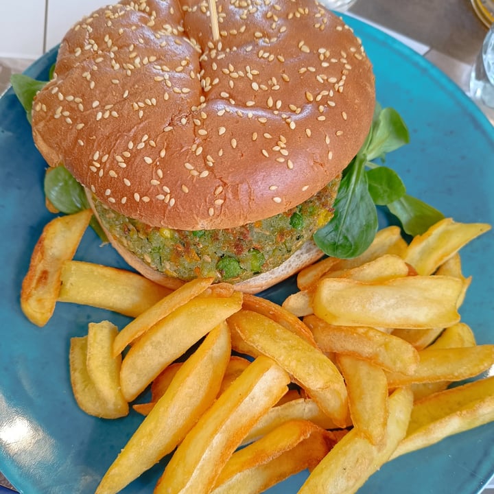 photo of Cafè Matisse Omegna hamburger vegan shared by @ambras on  22 Feb 2024 - review
