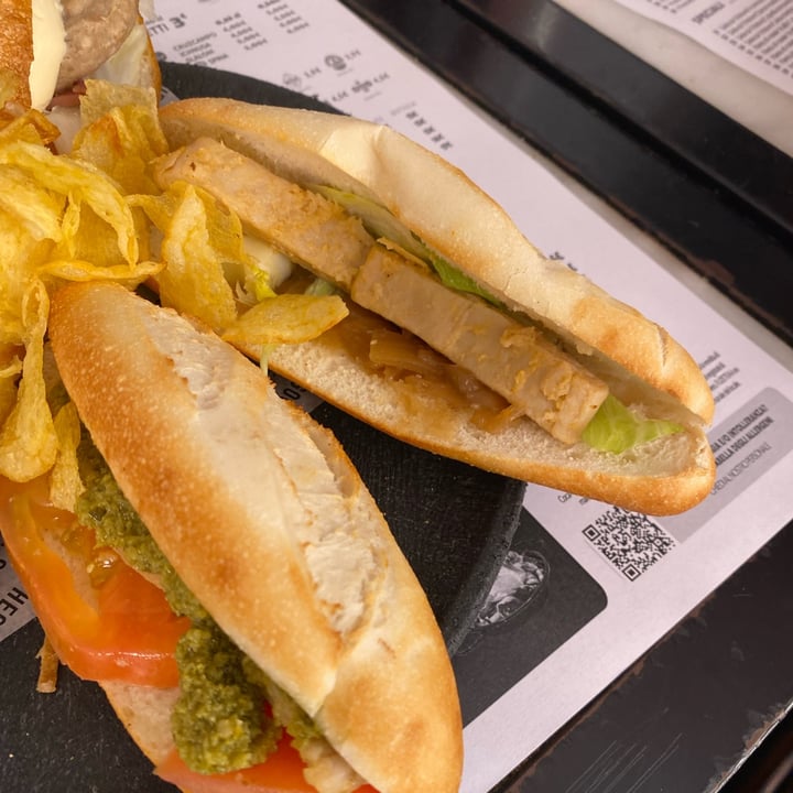photo of 100 Montaditos Montadito con straccetti di pollo vegetale heura shared by @arjolla on  29 Sep 2023 - review